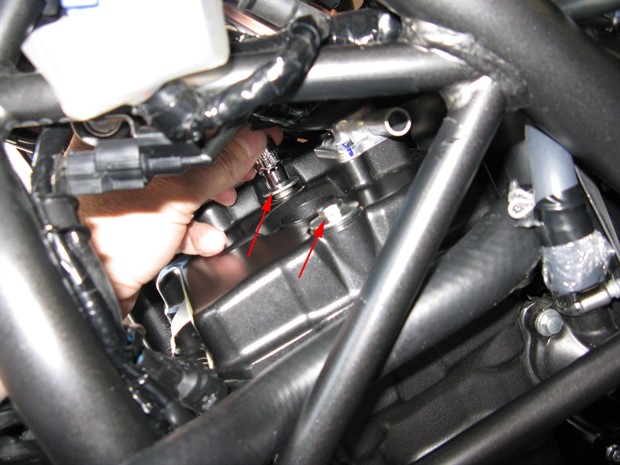 Valve cover bolts