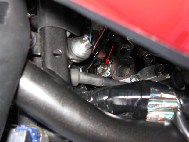 Exhaust rocker arm and valve shim - measure valve clearance