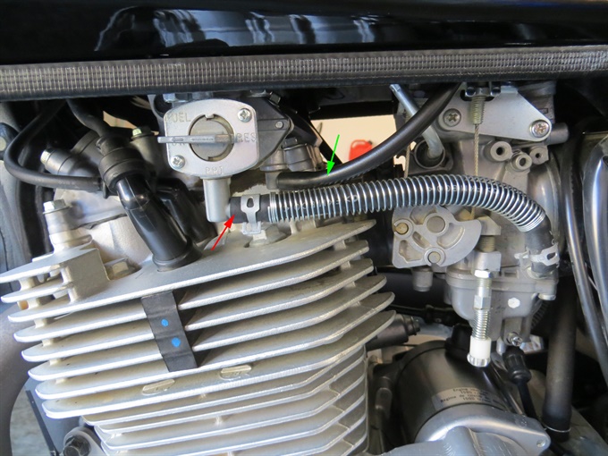 Fuel line and vacuum line