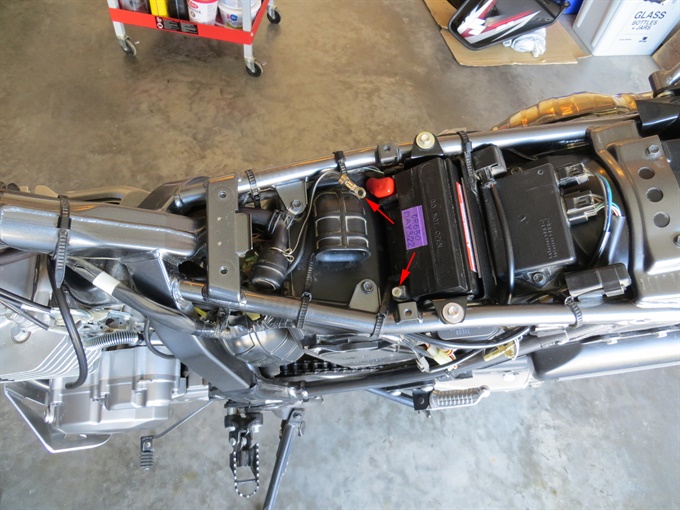 Battery, negative wire disconnected (fuel tank also removed)