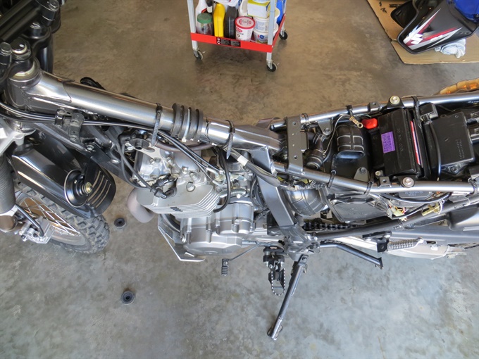 Fuel tank and tank shroud removed