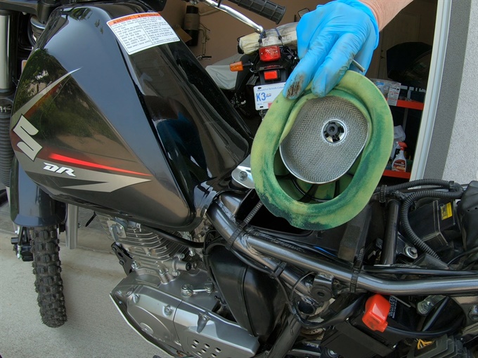 DR200SE - air filter removed