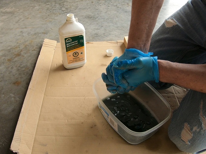 KLX140L - squeeze out the kerosene from the air filter