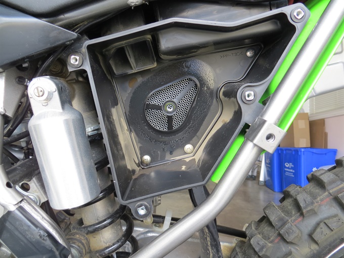 KLX140L air box with filter removed