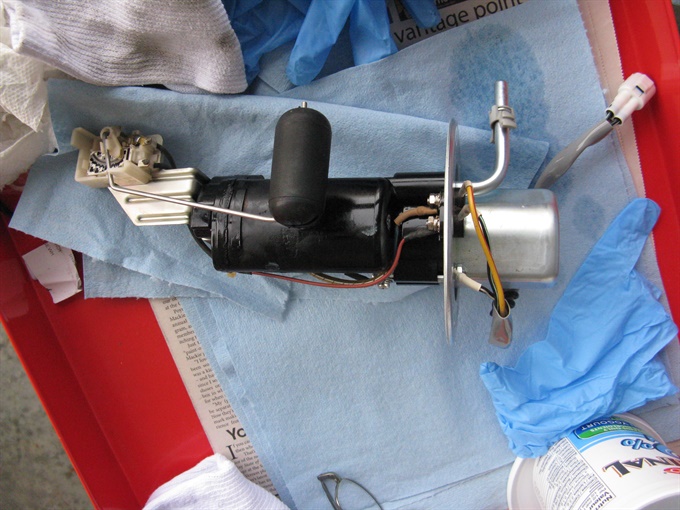 Fuel pump, filter and gauge assembly removed from a Suzuki DL650 (V-Strom)