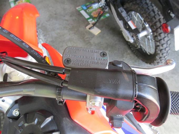 CRF250F front master cylinder.