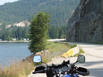 Hwy 97A along Mara Lake